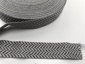 Sildebensvævet bånd - i flot grå / sort, 20 mm